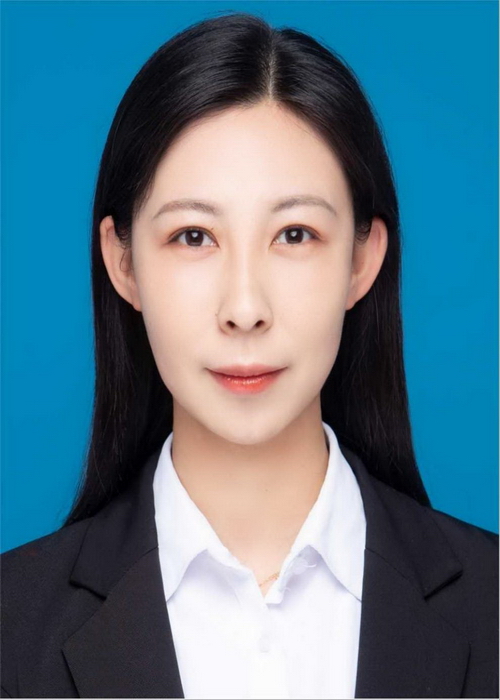 吴琼