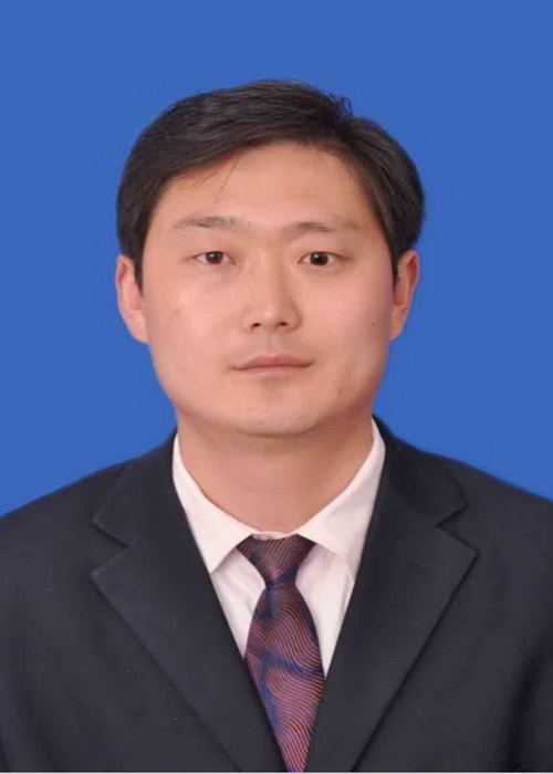 阎威超