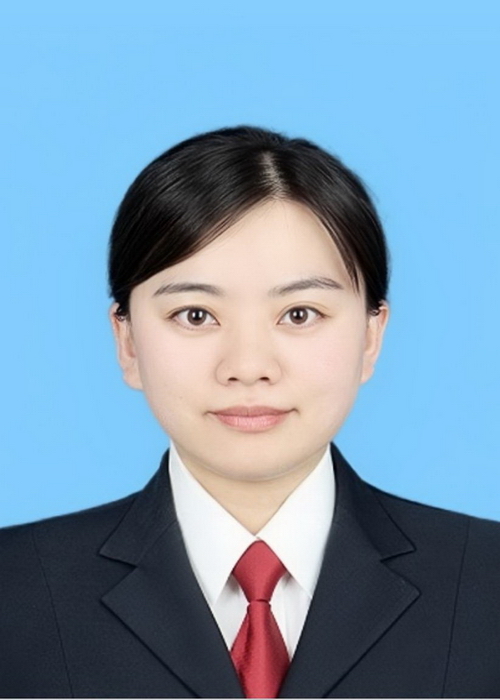 于青