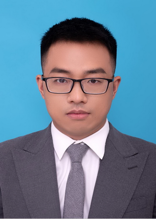 张银龙