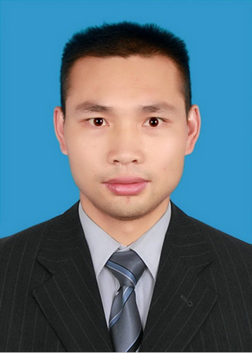 仲召碧