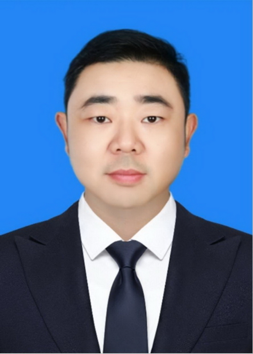 朱亮
